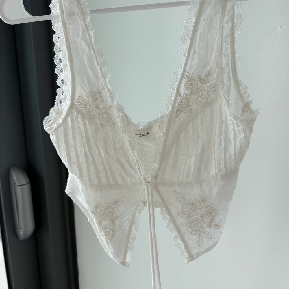 Elegant White Lace Top